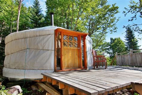 yurts in quebec.